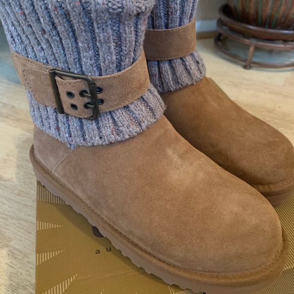 UGG Women’s Cambridge Chestnut Boot Size 7 - Picture 3 of 7